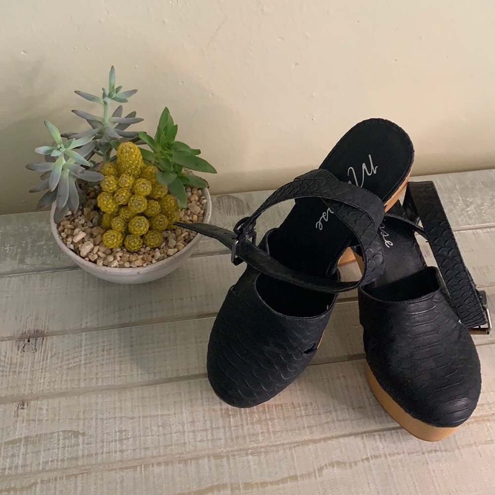 Matisse x Free People Vegan Leather Clog sz 9